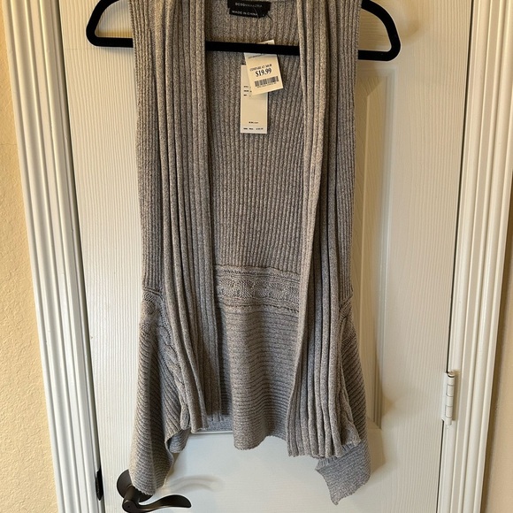 BCBGMaxAzria Light Gray Sleeveless Cardigan - Picture 1 of 8
